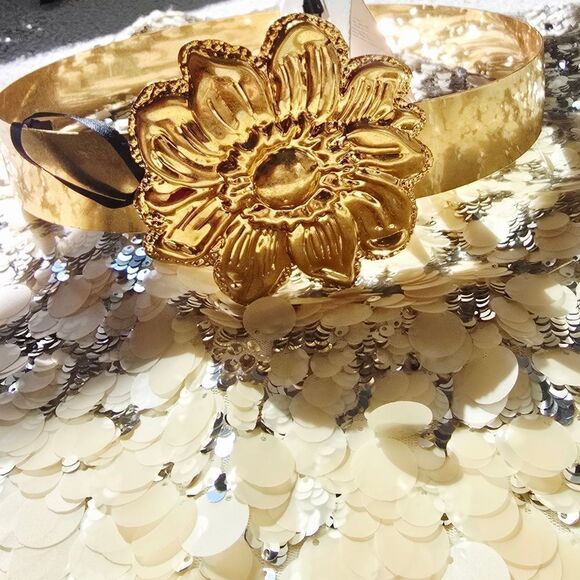 Nwt Zara BLOGGER\'S FAVE! Zara Gold Metal Flower Belt NWT Size 30 main image 11